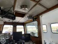 Tàu câu dài để bán