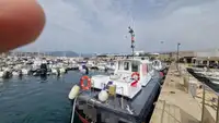 Tàu dẫn đường để bán