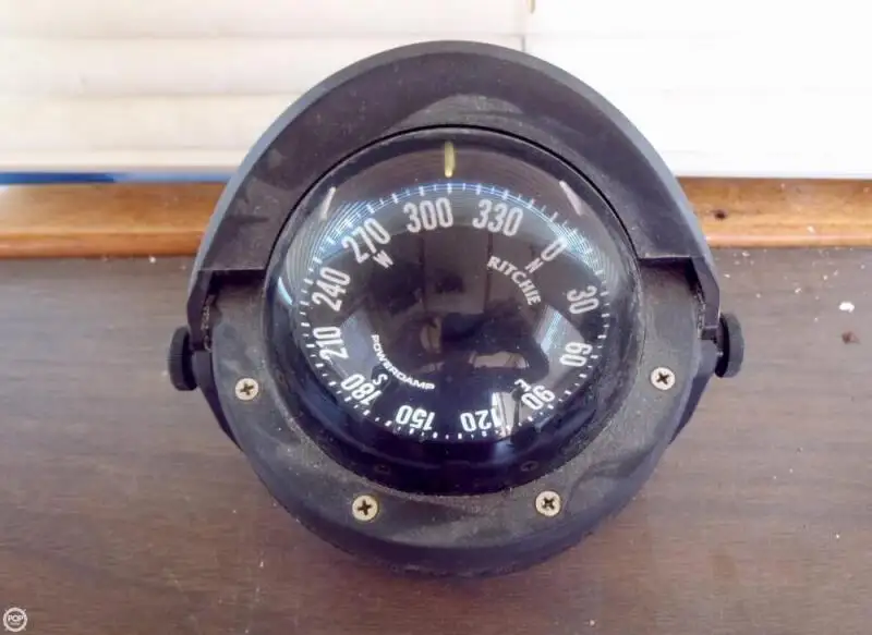 Tàu kéo để bán