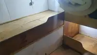 Tàu câu dài để bán
