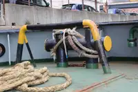 Tàu kéo để bán