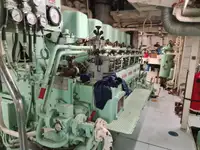Tàu câu dài để bán