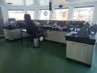 Tàu kéo để bán