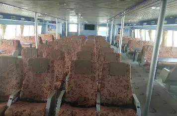 Tàu du lịch để bán