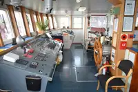 Tàu cung cấp cho giàn khoan (PSV) để bán