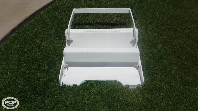 Tàu hỗ trợ lặn để bán