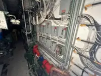 Tàu kéo để bán