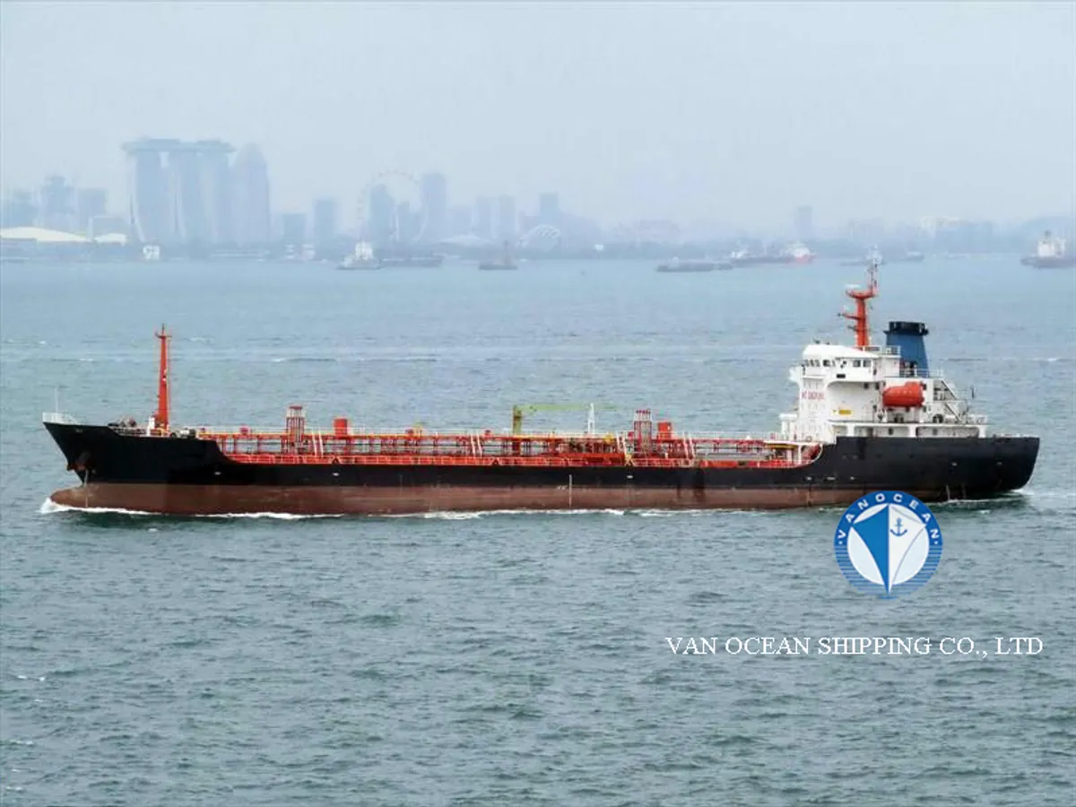 Tàu chở dầu/hóa chất để bán