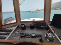Tàu chở khách để bán