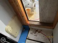 Tàu kéo lưới để bán