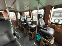Tàu dẫn đường để bán