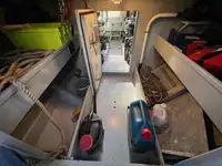 Tàu dẫn đường để bán