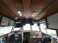 Thuyền cứu sinh để bán