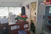 Tàu kéo để bán