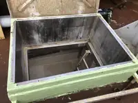 Tàu nạo vét để bán