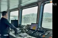 Tàu phà để bán