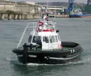 Tàu kéo để bán