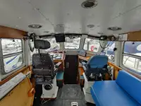 Tàu khảo sát để bán