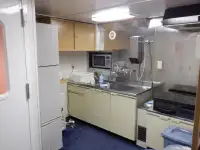 Tàu tuần tra để bán