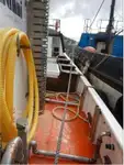 Tàu kéo lưới để bán
