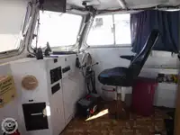 Tàu kéo lưới để bán