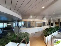 Tàu du lịch để bán