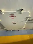 Tàu kéo để bán