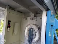 Tàu phà để bán