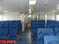 Tàu chở thủy thủ đoàn để bán