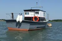 Tàu kéo để bán