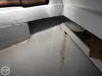 Tàu kéo lưới để bán