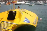 Tàu chở khách để bán