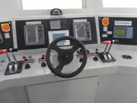 Tàu chở thủy thủ đoàn để bán