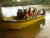 Tàu làm việc để bán