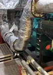 Tàu chở khách và hàng hóa để bán
