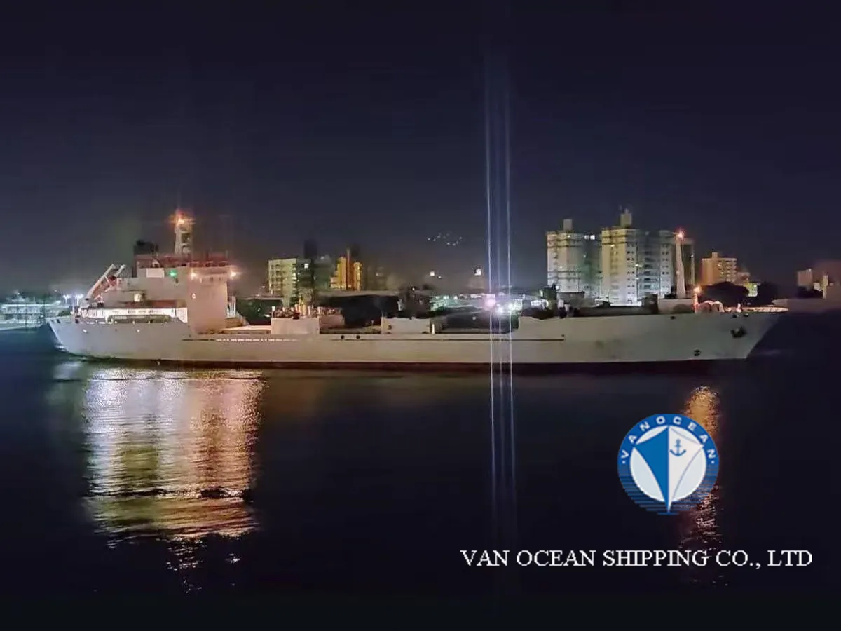 Tàu lạnh để bán