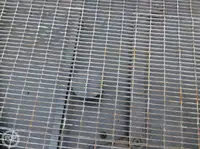 Tàu kéo để bán