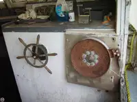 Sà lan để bán