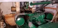 Tàu hai thân để bán