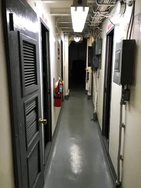 Tàu kéo để bán