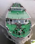 Tàu du lịch để bán