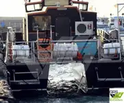 Thuyền làm việc rao bán