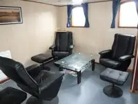 Sà lan để bán