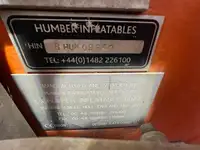 Tàu làm việc để bán