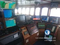 Tàu kéo lưới để bán