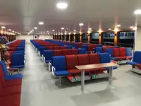 Tàu du lịch để bán
