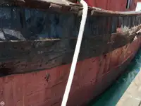 Tàu kéo để bán