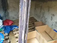 Tàu kéo lưới để bán