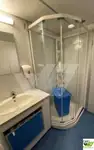 Tàu du lịch để bán