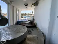 Tàu câu dài để bán